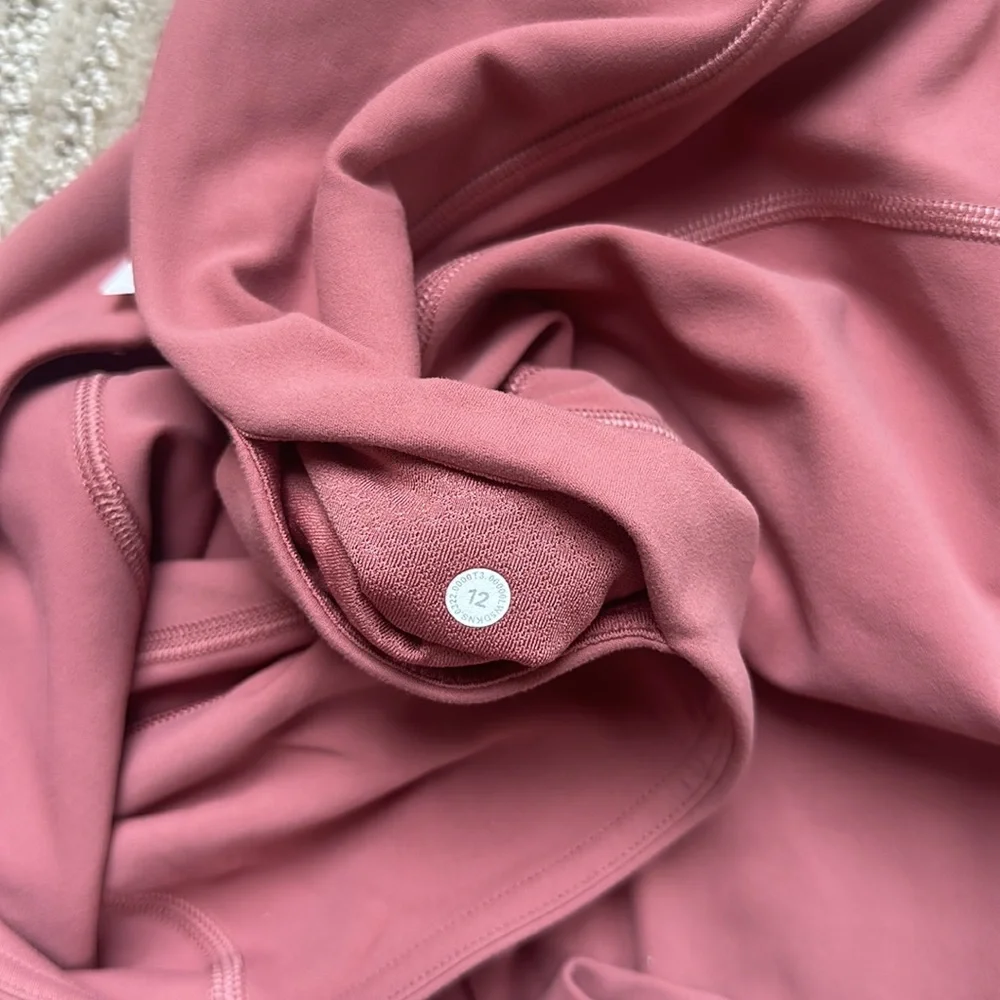 Lululemon Groove Super-High-Rise Flared Pant Nulu
Brier Rose - Picture 9 of 12